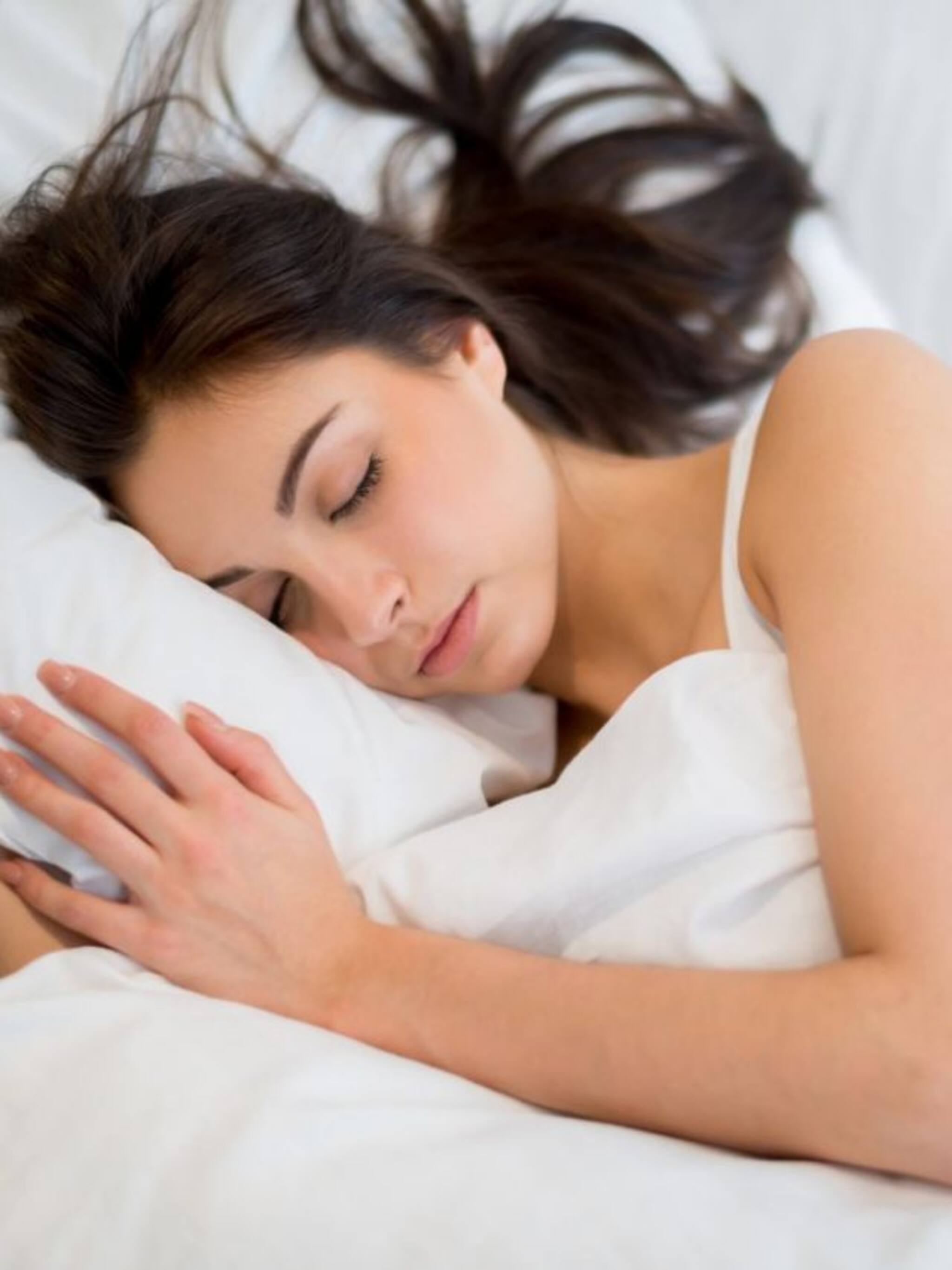 वयाप्रमाणे किती झोप महत्वाची?