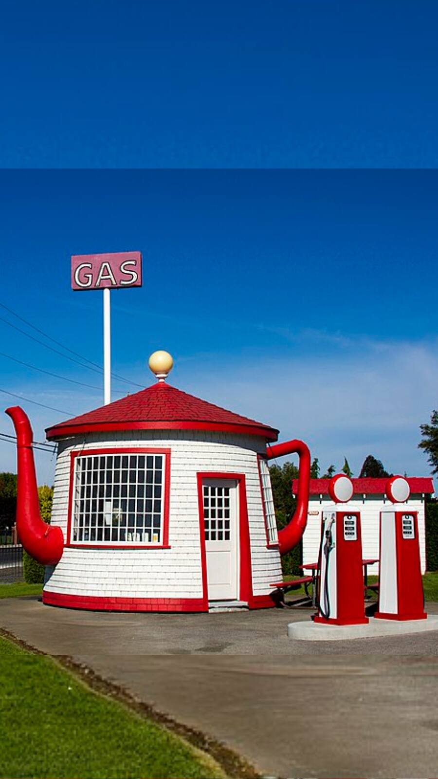 Buildings Shaped Like Food