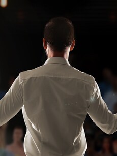 Top 10 Billionaires Who Dropped Out of College