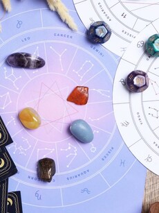 Gemstone You Should Wear Based on Your Zodiac Sign
