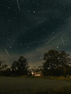 Don&rsquo;t Miss the Brightest Meteor Shower of the Year: 5 Must-Know Facts
