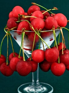 11 health benefits of cherries that give it superfood status