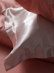 Upgrade your pillowcase to mulberry silk, here&rsquo;s why