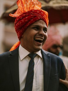 Happiness expert shares 5 powerful steps to feel happier