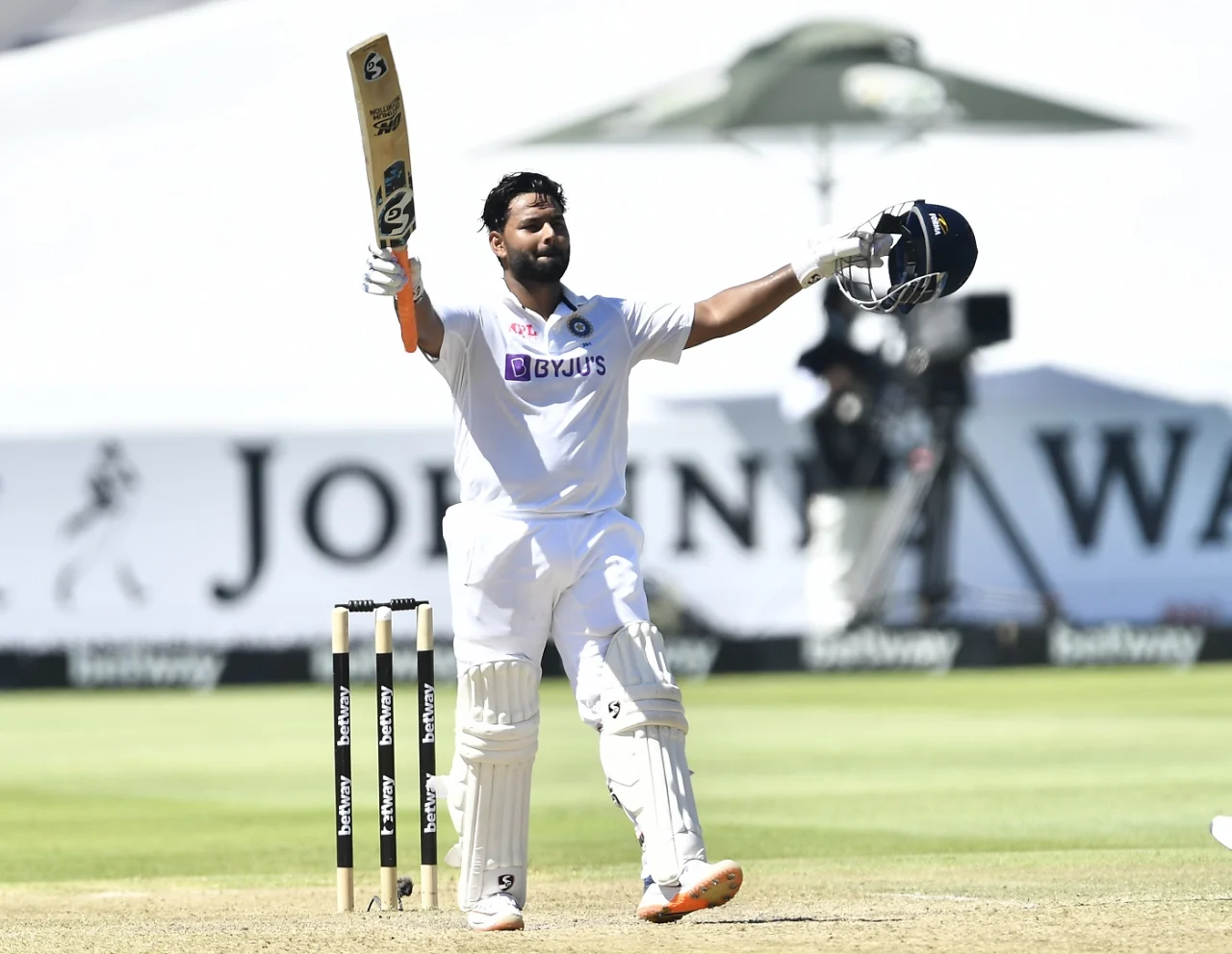 Rishabh Pant 3rd Test hundred-2024-09-8dc8395a661364f1f41985e399eb3f96