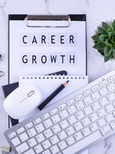 8 Vastu Tips to Enhance Career Growth at Your Workplace