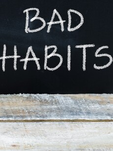 10 Bad Habits That Are Stopping You from Becoming a Topper