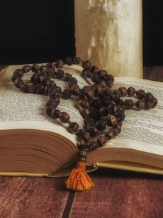 7 Religious Holy Books of the World