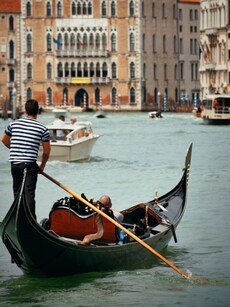 10 Car-Free Destinations Around the World You Must Visit