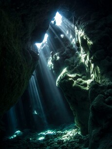 Top 10 largest caves in the world