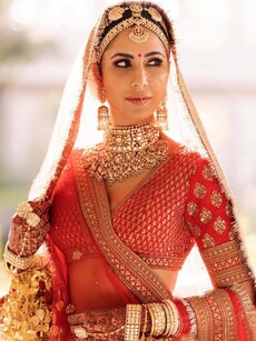 B-town brides who set the wedding trends wearing Sabyasachi
