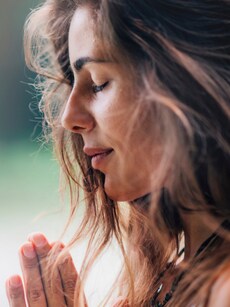 8 Easy Ways to Get in Touch With Your Spiritual Power