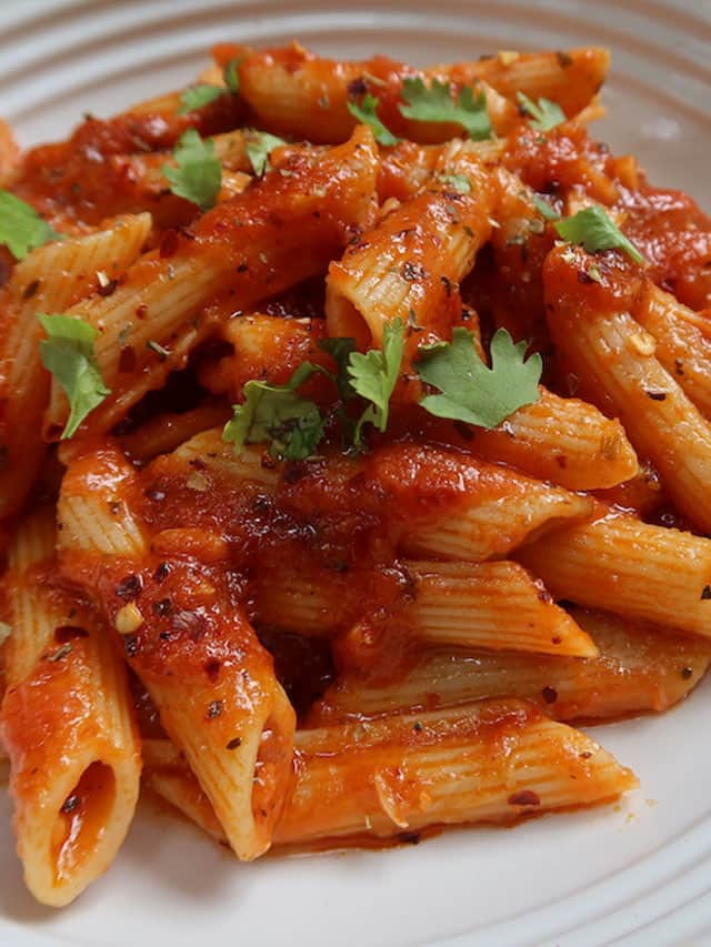 Delicious Red Sauce Pasta Recipe Without Onion and Garlic