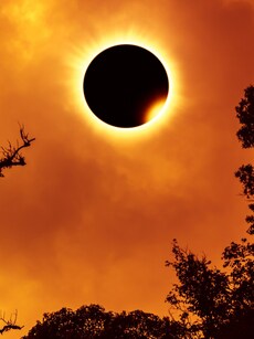 9 Unforgettable Solar Eclipses in Human History