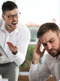 10 Warning Signs You Have a Toxic Boss