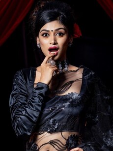 Actress Oviya’s Fashion: Must See Looks Taking Over