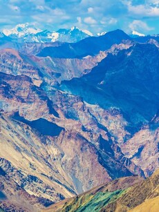 Top 10 Easiest Mountain Peaks to Climb for Beginners in India