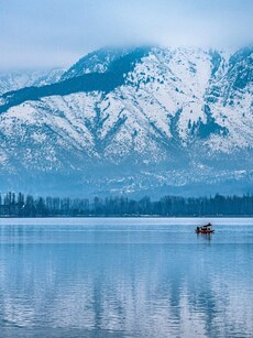 8 Best Places to Visit in Kashmir for a Magical Winter Experience