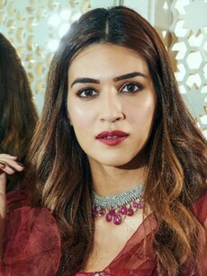 Get Inspired To Wear Red Lehenga This Navratri By B-Town Celebs