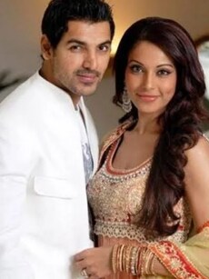 Shocking breakups in Bollywood