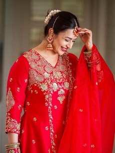 TV Celebs Karva Chauth Inspired Looks