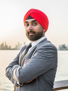 8 Zodiac Signs That Excel in Business