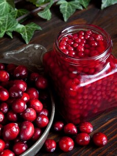 Superfoods in your daily diet: 11 health benefits of cranberries