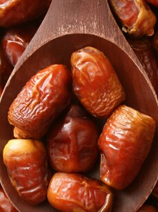 Control blood sugar, get glowing skin with dates, here’s how