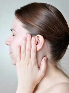 Home remedies to cure earache, keep ears healthy