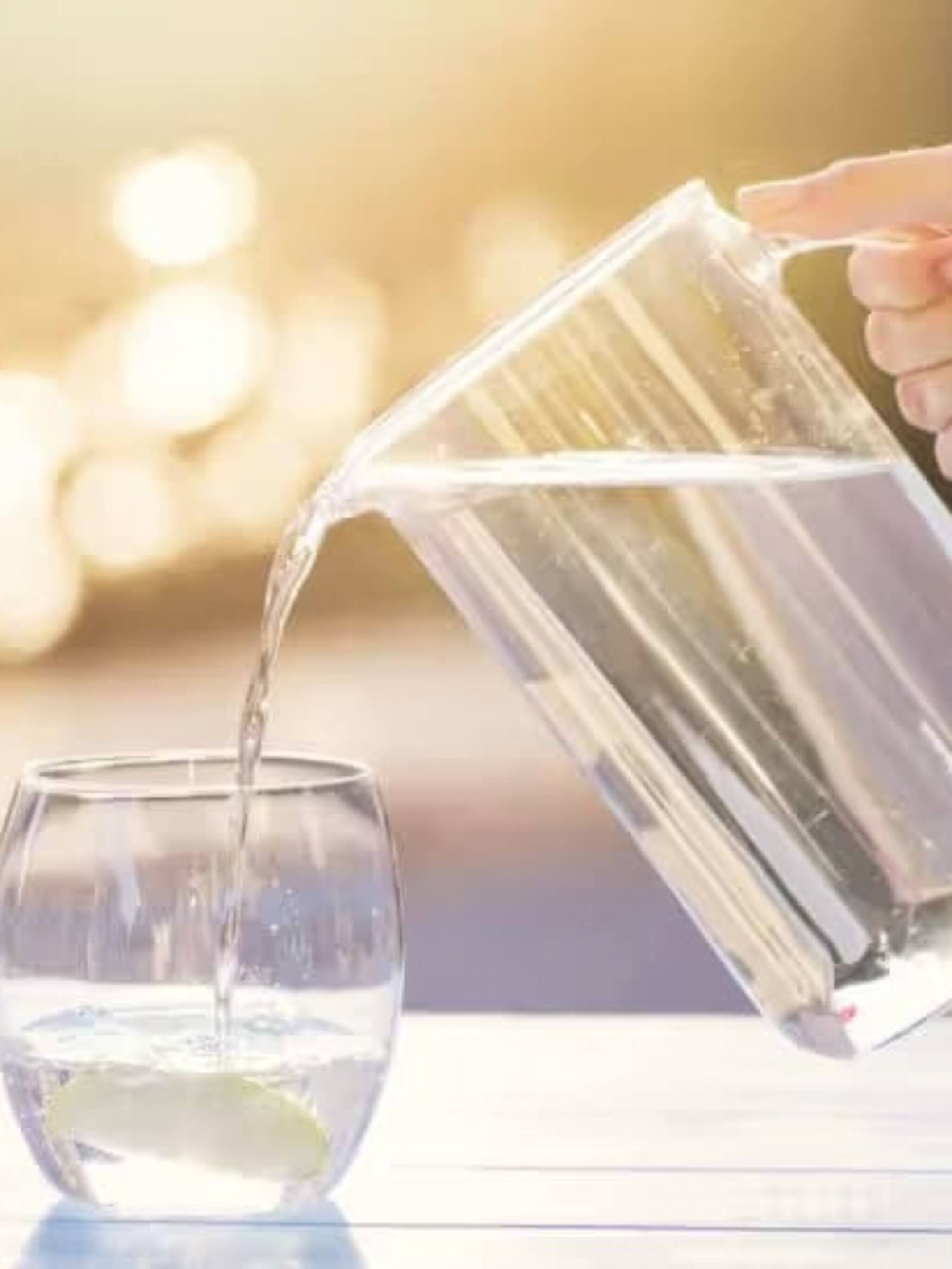 घराच्या या दिशेला पाणी ठेवणे अशुभ, जाणून घ्या कारणं