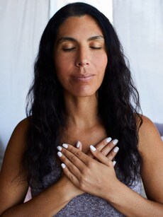 Stroke risk in women: Reduce stress, quit smoking, sleep well