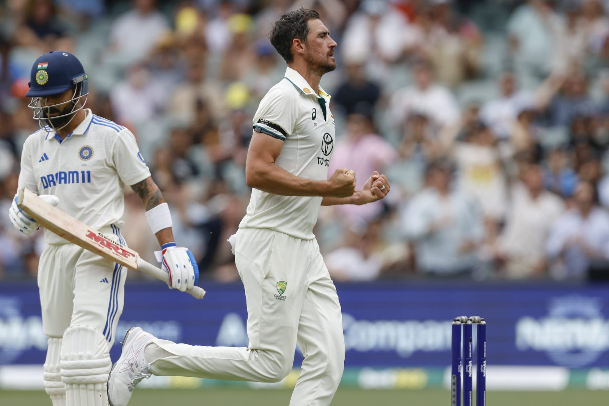 Starc shines with the Pink ball, picks a six-wicket haul