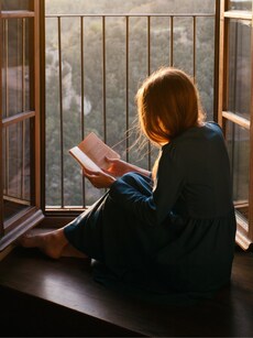 10 Best Selling Books of All Time