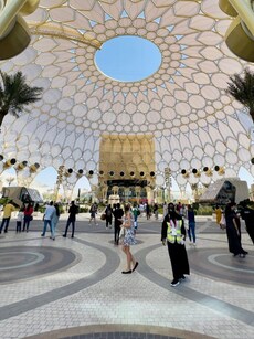 10 Ultimate Shopping Destinations Around the World