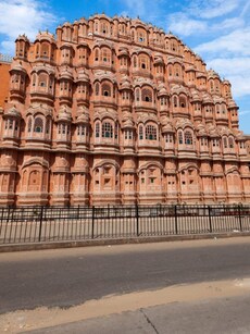 Top 10 Historical Cities You Should Add in Your 2025 Travel Bucket