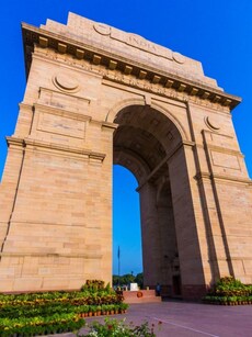 10 Best Getaways Near Delhi to Celebrate New Year 2025 in Style!