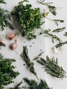 9 healthy herbs your kitchen must have, how they help