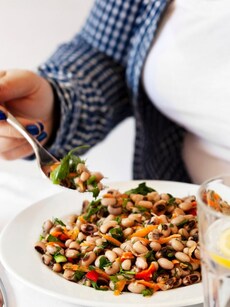 8 benefits of making lobia a staple in vegan, plant-based diet