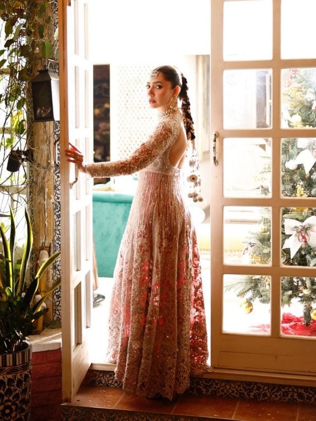 5 Mahira Khan-inspired Ethnic Outfits for the Wedding Season