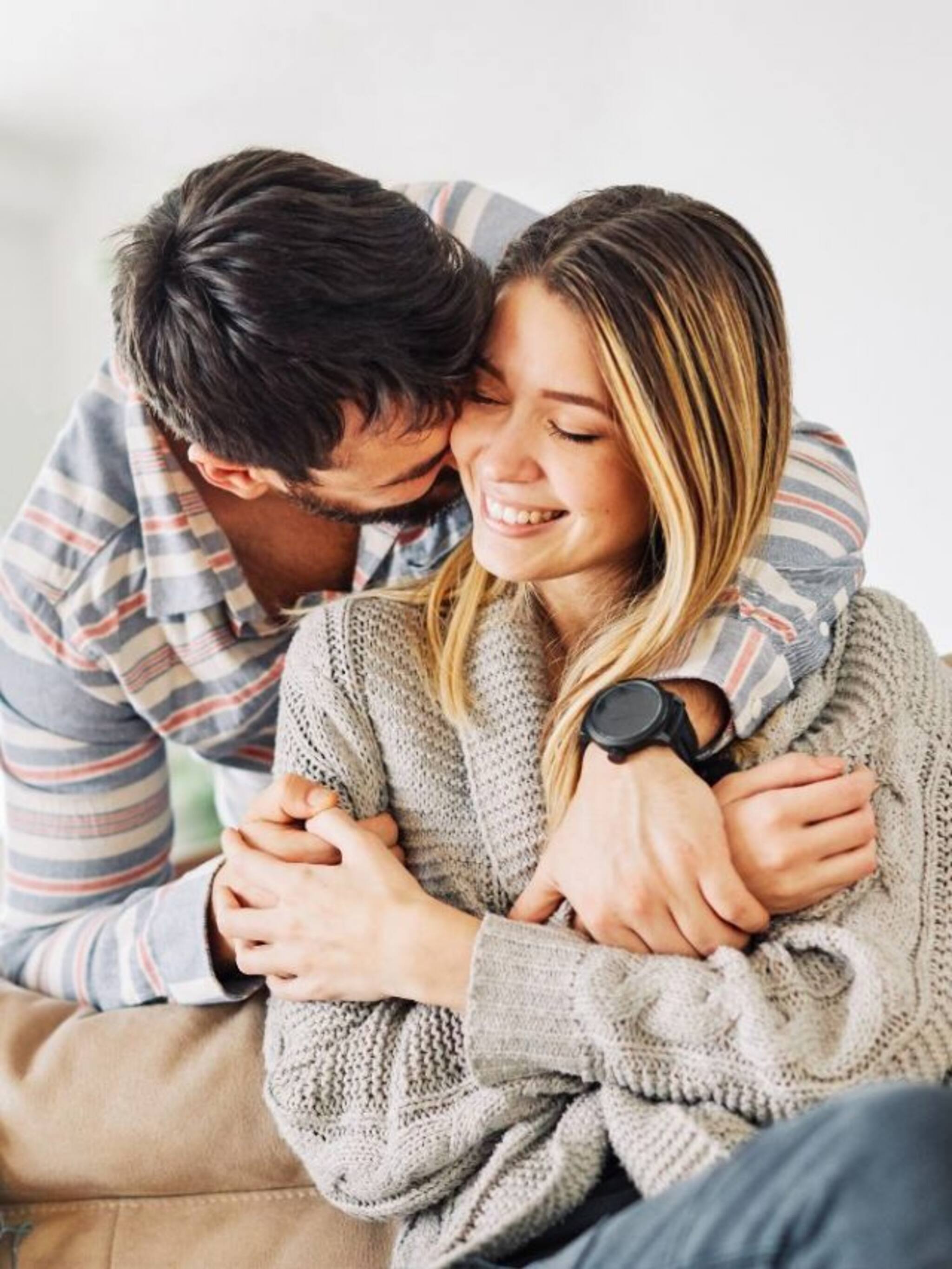 रिलेशनशिपमध्ये Phubbing  म्हणजे नक्की काय?