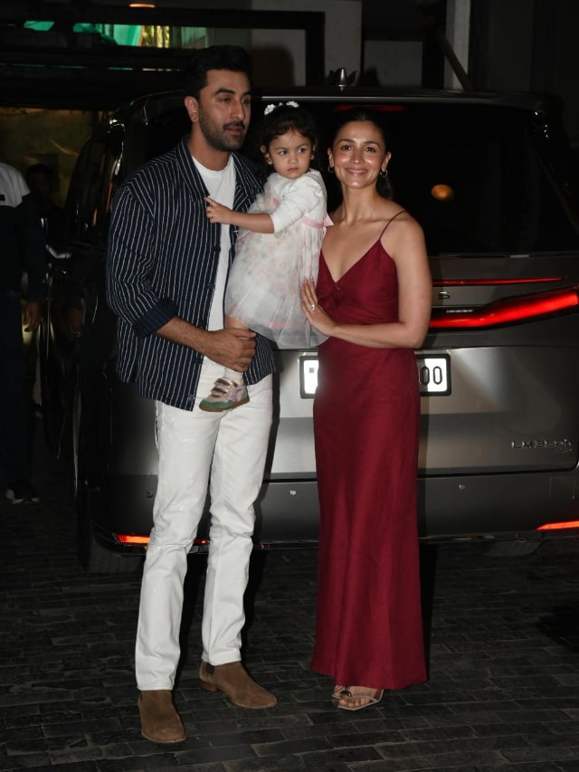 Alia-Ranbir, Agastya Nanda at Kapoor Family’s Christmas Lunch