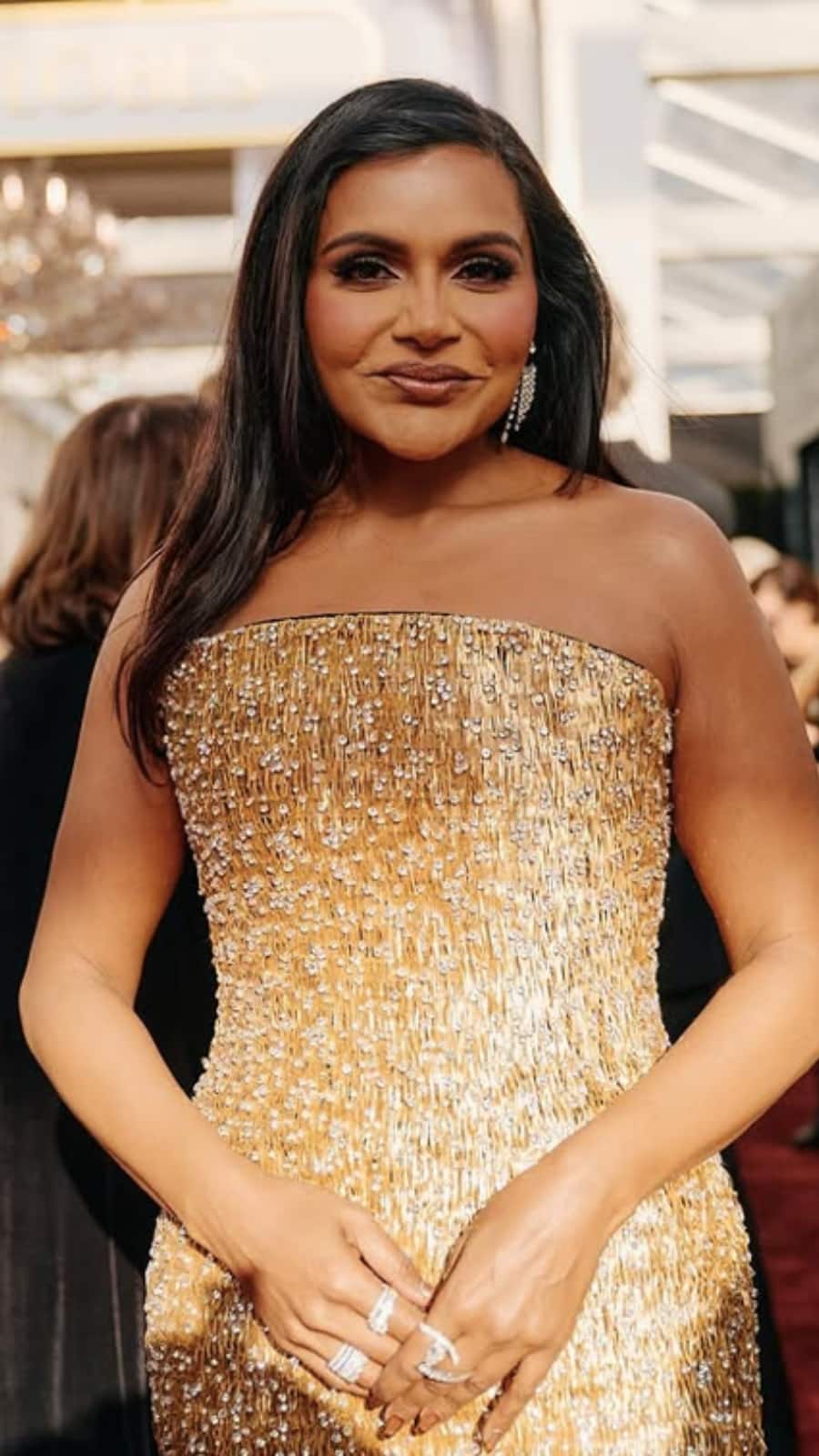 mindy kaling golden globes 2025 dress 2025: Most stylish celebs on the red carpet st-club-dresses