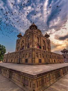 Maha Kumbh 2025: Top 9 Must-Visit Places in Prayagraj