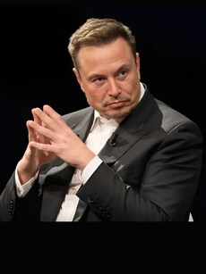 7 Hand Gestures That Make You Look Smarter Than Everyone Else