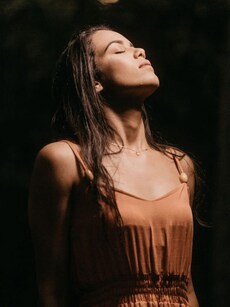 Top 10 Mind Tricks That Make People Love You