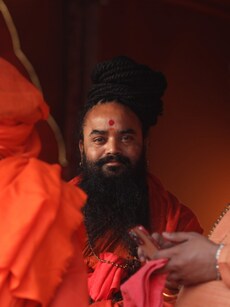 9 Must-Do Experiences at Maha Kumbh for Every Pilgrim