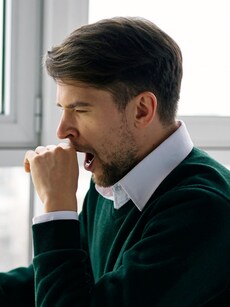 Why Is Yawning Contagious? Here&rsquo;s Scientific Explanation