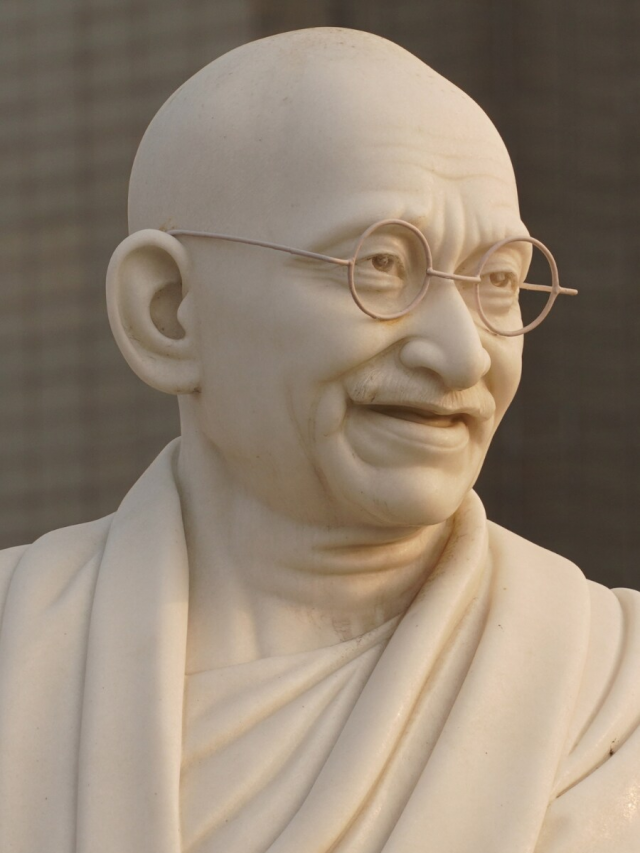 Top 10 Life Lessons Students Can Learn from Mahatma Gandhi