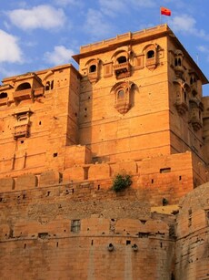 Republic Day: 10 Iconic Locations from Patriotic Bollywood Films