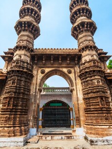 10 Must-See Gems in Ahmedabad During Your Coldplay Concert Trip